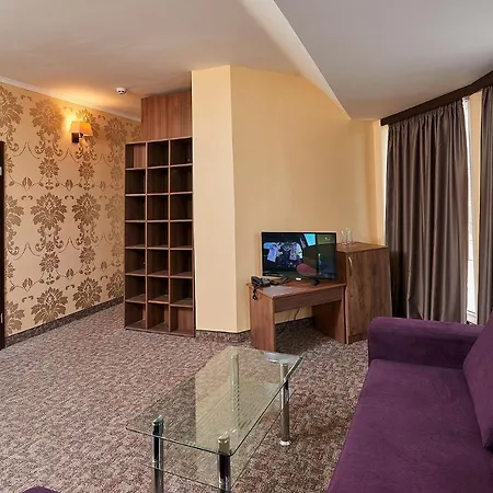 Sunny Forum Szálloda