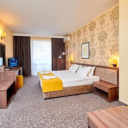 Sunny Forum Szálloda