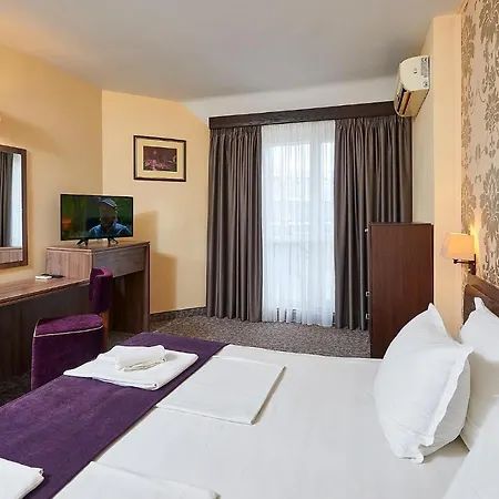 Sunny Forum Szálloda Napospart