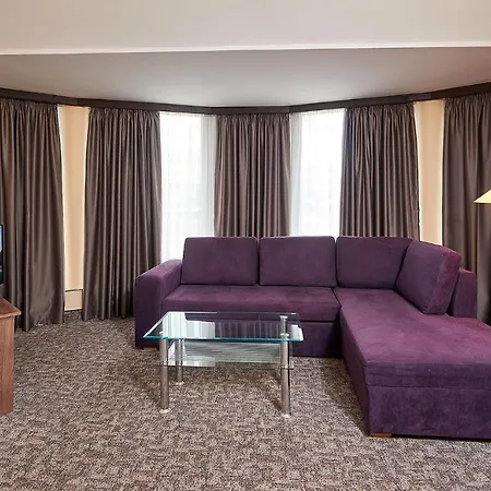 Sunny Forum Napospart