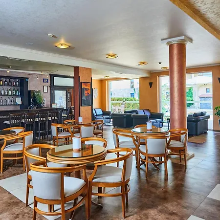 Sunny Forum Szálloda 4*