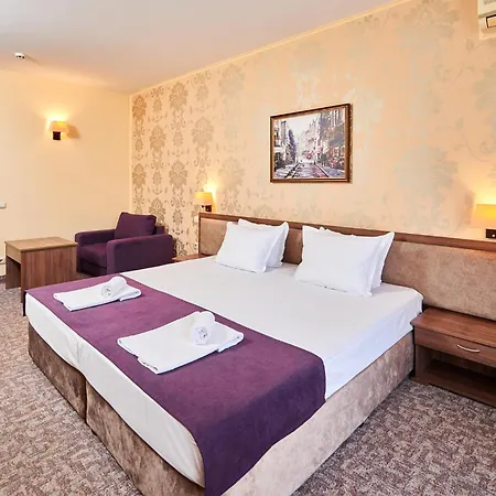 Sunny Forum Szálloda