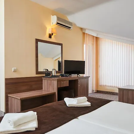 Sunny Forum Отель 4*