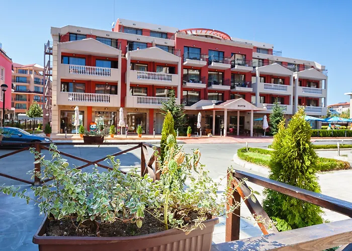 Sunny Forum Hotel 4*