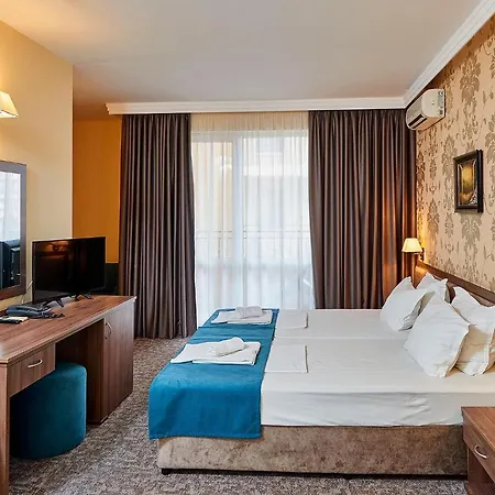 Sunny Forum Otel 4*