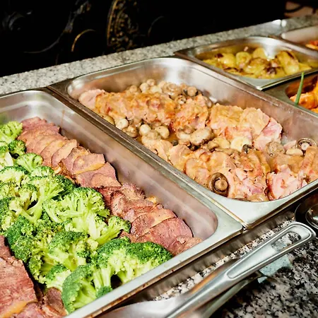 Sunny Forum 酒店 4*