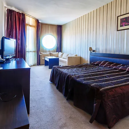 Szálloda Sunny Forum 4*