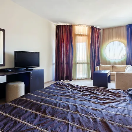 Sunny Forum Szálloda