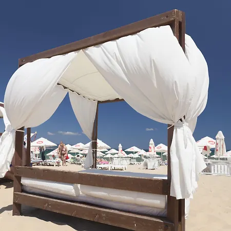 Hotel Sunny Forum 4*