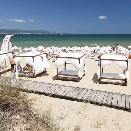 Sunny Forum Szálloda Napospart