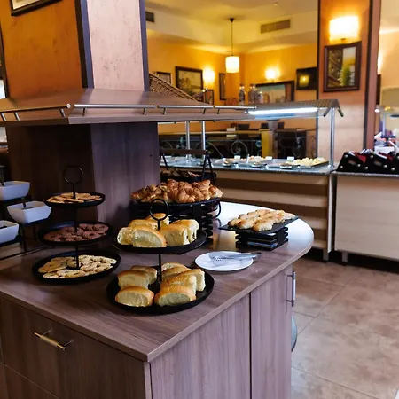 Otel Sunny Forum 4*