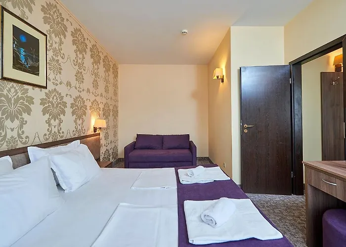 Sunny Forum Hotel 4*